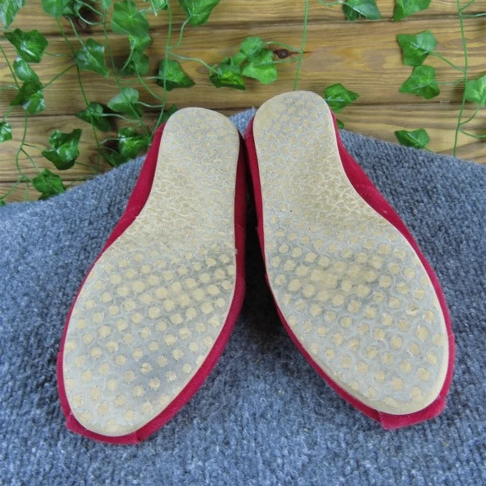 TOMS Women Classic Loafer Red Fabric Sz 8.5 Medium  Used 2025‎